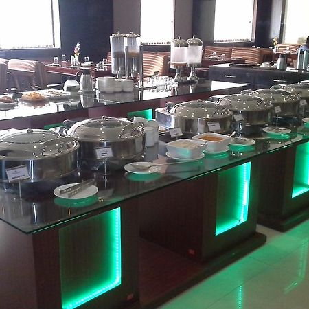 Kamlesh Continental Hotel Angul Buitenkant foto