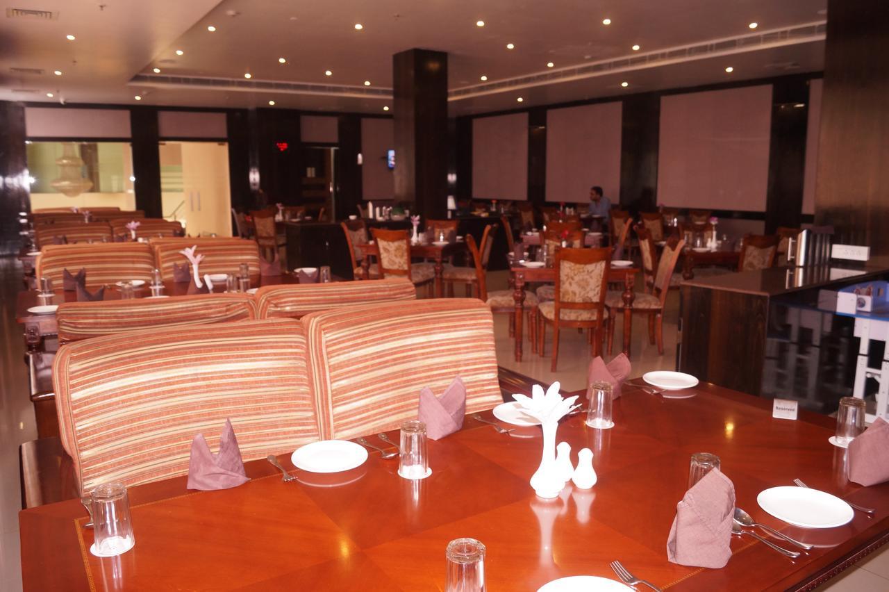 Kamlesh Continental Hotel Angul Buitenkant foto