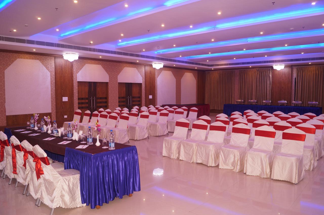 Kamlesh Continental Hotel Angul Buitenkant foto