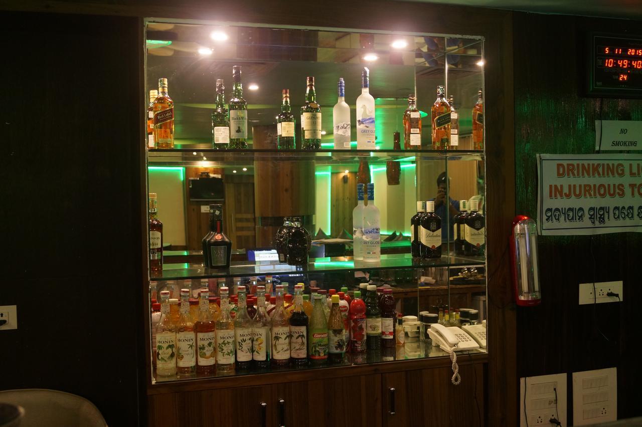 Kamlesh Continental Hotel Angul Buitenkant foto
