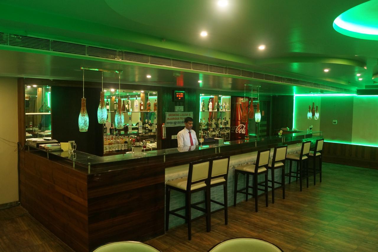 Kamlesh Continental Hotel Angul Buitenkant foto